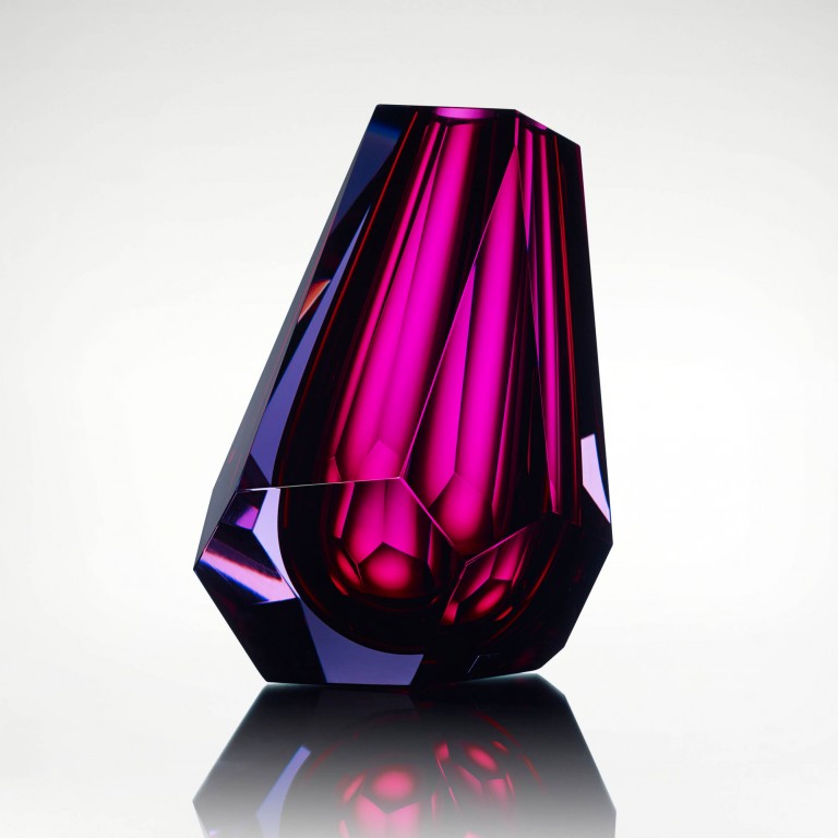 moser_for_linley_pear_vase_-_alexandrite_and_rose