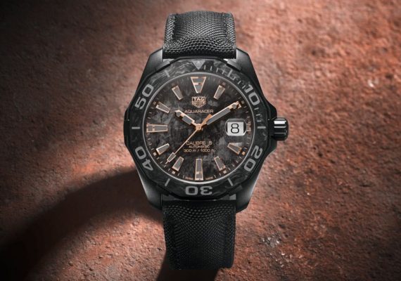 tagheuer-aquaracer-carbon_wbd218a-fc6445_2018-4