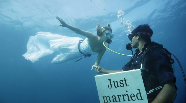 Anantara Kihavah Underwater Wedding Just Married
