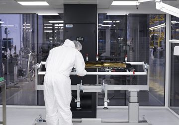 Rolls-Royce Clean Room