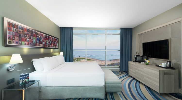 Radisson-Blu-Jeddah-Corniche-room-view