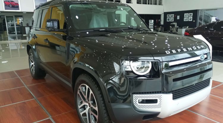 Land Rover Defender
