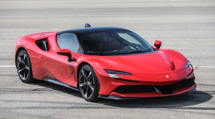 Ferrari-SF90-Stradale-1